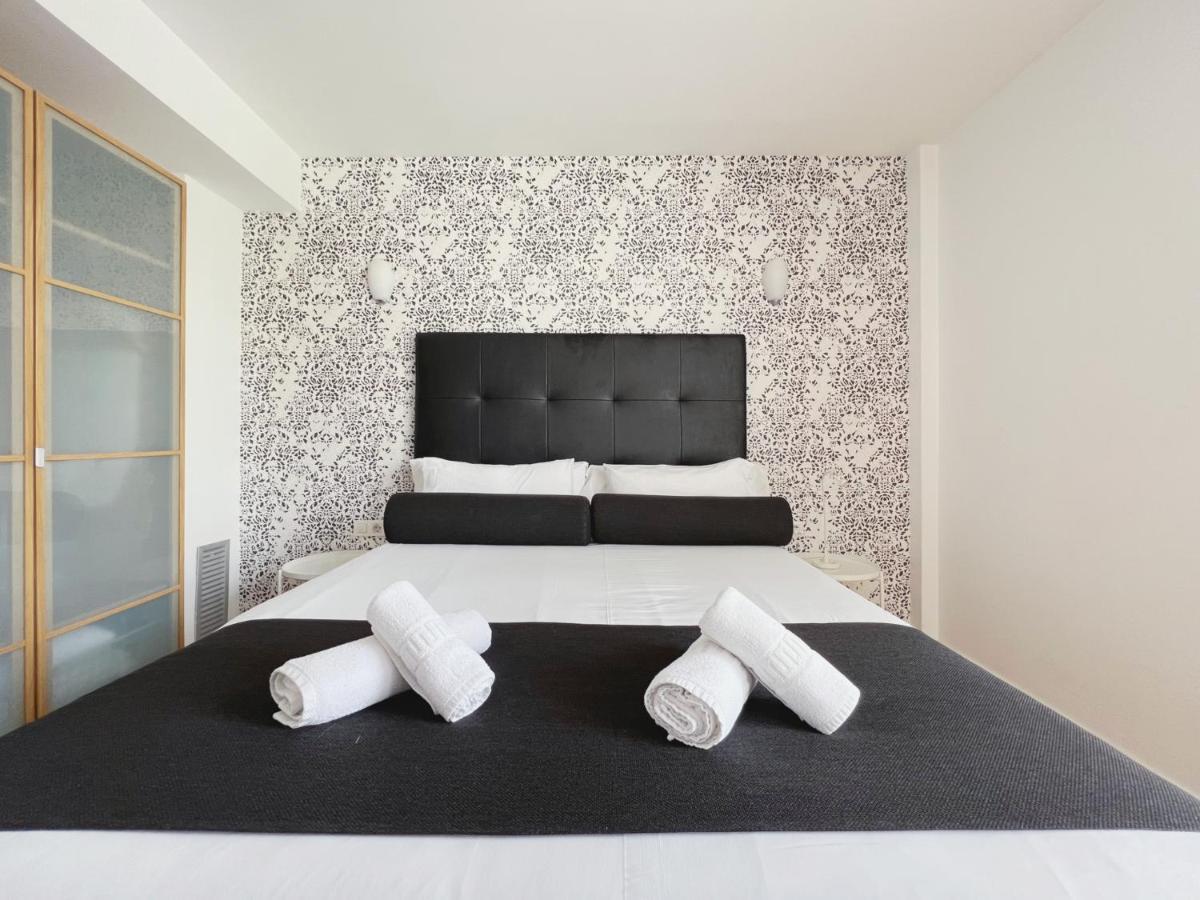 Stay U-nique Apartments Pellaires Barcelone Extérieur photo